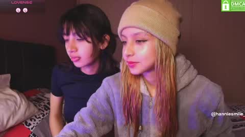 Hannie  online show from April 2026 08:57:02 PM