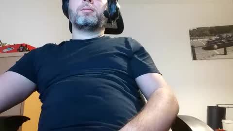 hannisch online show from November 2025 07:25:02 PM