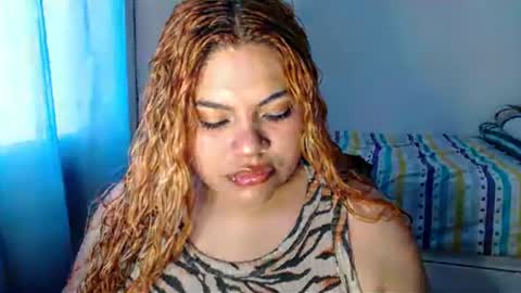 Snapshot of hannykooper chatting on February 2026 03:39:01 PM hannykooper online show from February 2026 03:39:01 PM