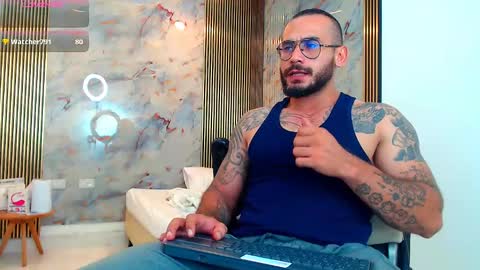 Snapshot of hanz_col chatting on February 2025 09:11:01 AM hanz_col online show from February 2025 09:11:01 AM