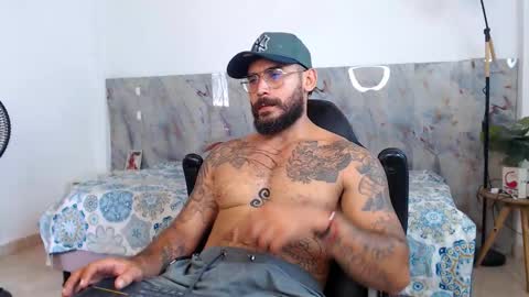 Snapshot of hanz_col chatting on November 2025 02:17:01 PM hanz_col online show from November 2025 02:17:01 PM