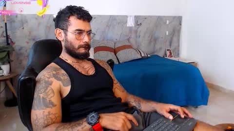 Snapshot of hanz_col chatting on December 2025 03:31:01 PM hanz_col online show from December 2025 03:31:01 PM