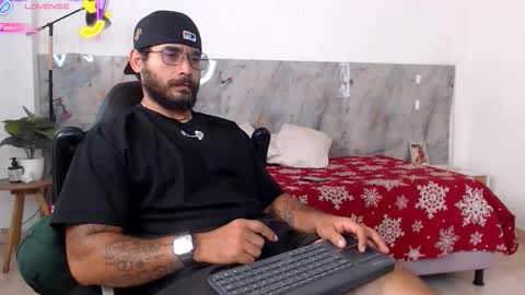 Snapshot of hanz_col chatting on February 2026 05:27:02 PM hanz_col online show from February 2026 05:27:02 PM