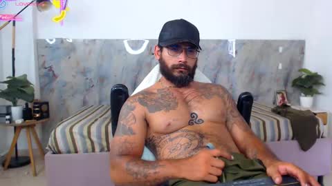 Snapshot of hanz_col chatting on April 2026 03:37:02 PM hanz_col online show from April 2026 03:37:02 PM