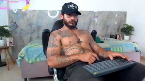 Snapshot of hanz_col chatting on May 2026 11:28:02 AM hanz_col online show from May 2026 11:28:02 AM