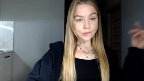 Snapshot of happy_fox_ chatting on December 2025 07:53:02 PM happy_fox_ online show from December 2025 07:53:02 PM