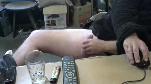 Snapshot of happyfeet987999864 chatting on May 2026 09:47:02 AM happyfeet987999864 online show from May 2026 09:47:02 AM