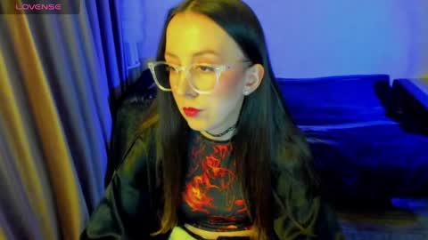 Stephanie online show from May 2026 08:03:02 PM