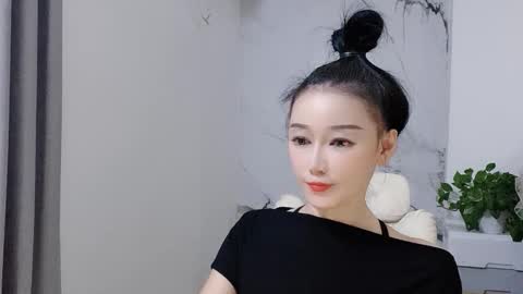 Snapshot of happysweety1688 chatting on October 2025 05:18:01 AM happysweety1688 online show from October 2025 05:18:01 AM