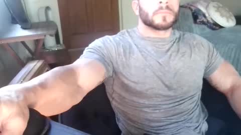 Snapshot of happytoesgonzonose chatting on November 2025 01:04:01 AM Leila online show from November 2025 01:04:01 AM