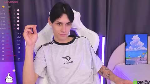 Snapshot of hard__fantasy chatting on November 2025 05:48:02 PM Mark online show from November 2025 05:48:02 PM