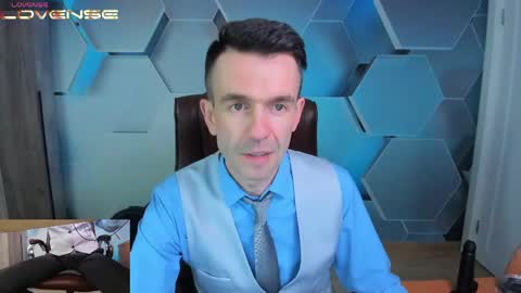 Steve online show from May 2026 10:32:02 AM