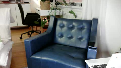 Chris online show from October 2025 10:42:02 PM