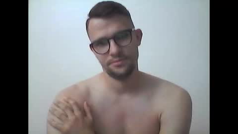 hardboylovemilfmoom online show from June 2026 12:00:02 PM