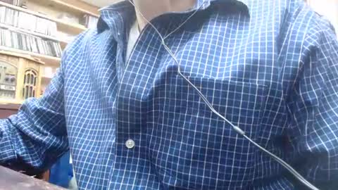 Snapshot of hardbuns chatting on December 2024 04:17:01 PM Brad online show from December 2024 04:17:01 PM