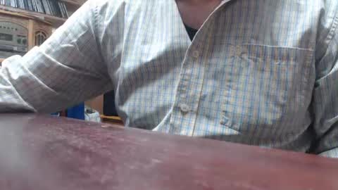 Snapshot of hardbuns chatting on January 2025 05:06:01 PM Brad online show from January 2025 05:06:01 PM