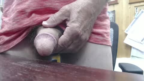 Snapshot of hardbuns chatting on September 2025 01:23:01 PM Brad online show from September 2025 01:23:01 PM