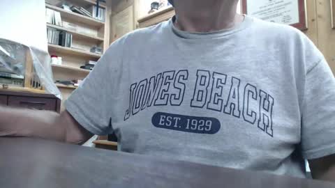 Snapshot of hardbuns chatting on September 2025 08:15:02 AM Brad online show from September 2025 08:15:02 AM