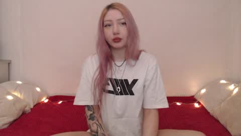 Snapshot of hardcore_x chatting on April 2026 08:21:01 PM Emily online show from April 2026 08:21:01 PM