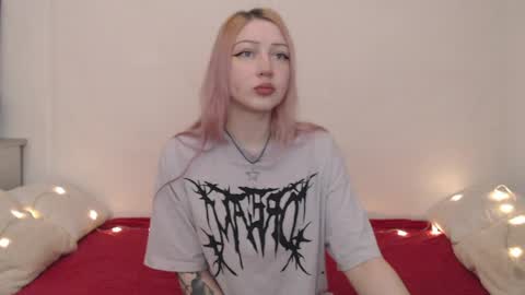 Snapshot of hardcore_x chatting on April 2026 08:07:01 PM Emily online show from April 2026 08:07:01 PM
