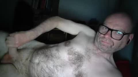 Snapshot of hardforhours_ chatting on May 2026 11:43:01 PM hardforhours_ online show from May 2026 11:43:01 PM