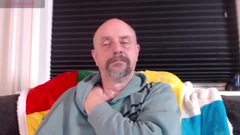 MrLazy online show from December 2024 08:49:02 PM