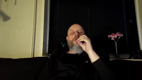 MrLazy online show from April 2026 06:13:02 PM