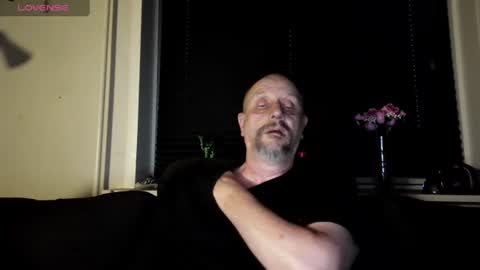 MrLazy online show from July 2026 07:39:01 PM