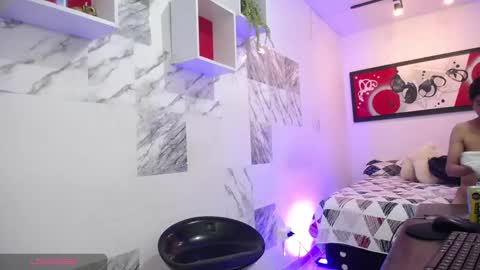 Andres Dean online show from March 2025 09:06:02 PM