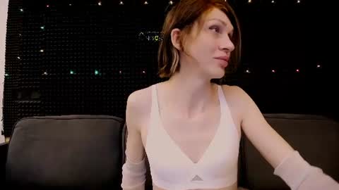 Miss Hardy online show from June 2026 02:45:01 AM