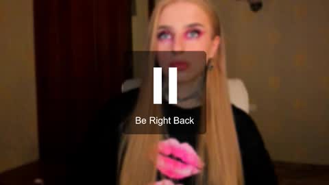 Julia online show from October 2025 05:25:01 AM