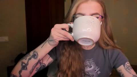 Julia online show from November 2025 05:53:02 AM