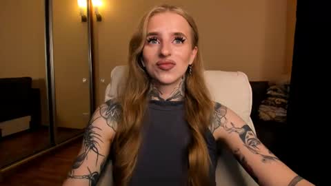 Julia online show from July 2026 05:43:02 AM