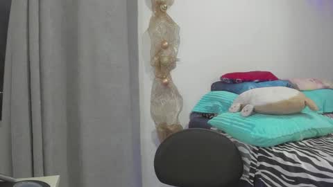 Natii  online show from November 2025 11:15:01 PM