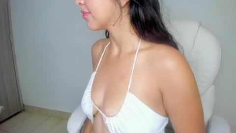 harleyqueen_robbie online show from January 2025 12:00:01 AM