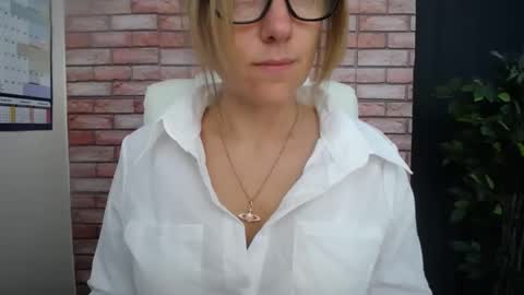 Snapshot of harleyrebz chatting on September 2025 07:13:02 AM harleyrebz online show from September 2025 07:13:02 AM