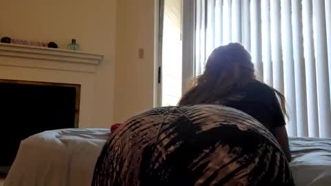 Snapshot of harmonie_marquise chatting on March 2025 01:54:01 PM Harmonie Marquise online show from March 2025 01:54:01 PM