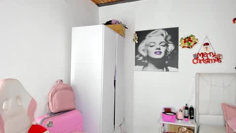 Snapshot of harmony_murr chatting on December 2024 09:24:01 PM vanessa online show from December 2024 09:24:01 PM