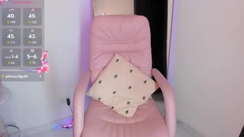 Snapshot of harmony_murr chatting on October 2025 01:25:02 AM vanessa online show from October 2025 01:25:02 AM