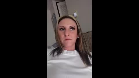 Snapshot of harmony_rose_xoxo chatting on January 2026 06:24:02 PM Harmony online show from January 2026 06:24:02 PM