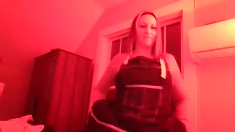 Snapshot of harmony_rose_xoxo chatting on February 2026 01:25:02 AM Harmony online show from February 2026 01:25:02 AM