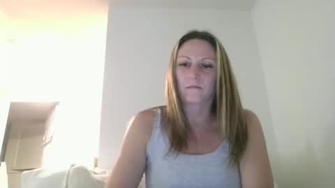Snapshot of harmony_rose_xoxo chatting on May 2026 07:08:01 PM Harmony online show from May 2026 07:08:01 PM