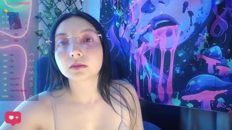 Snapshot of harmonys_couple_ chatting on December 2025 04:19:02 AM Harmonys World online show from December 2025 04:19:02 AM