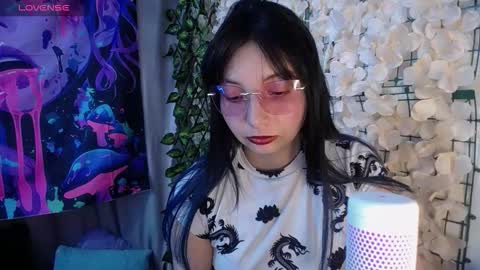 Snapshot of harmonys_couple_ chatting on February 2026 11:01:02 PM Harmonys World online show from February 2026 11:01:02 PM