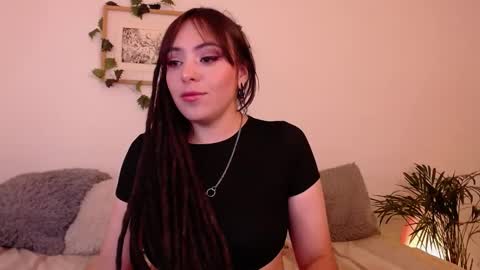 Snapshot of harmonyy01 chatting on January 2025 03:20:02 AM Harmony Please help me to reach 100 thumbs up online show from January 2025 03:20:02 AM