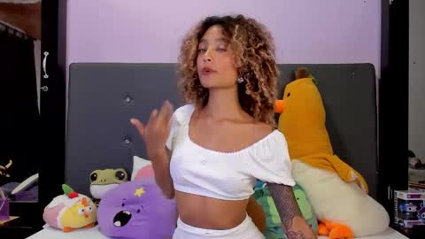 Snapshot of harmonyy_hill chatting on December 2025 10:17:02 PM Harmony Hill online show from December 2025 10:17:02 PM