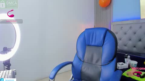 Snapshot of haroldxl chatting on November 2025 02:06:01 PM IM HAROLD online show from November 2025 02:06:01 PM