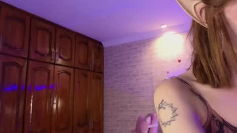 Snapshot of harperwest_ chatting on April 2026 08:46:02 PM Harper online show from April 2026 08:46:02 PM