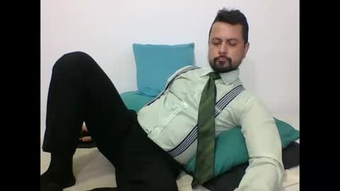  Harry    online show from November 2025 08:40:01 PM