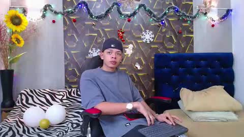 Snapshot of harry_jhonsonn chatting on December 2025 09:56:02 PM Harry online show from December 2025 09:56:02 PM